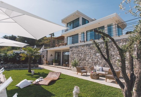 garden near the swimming-pool - Villa Triscele