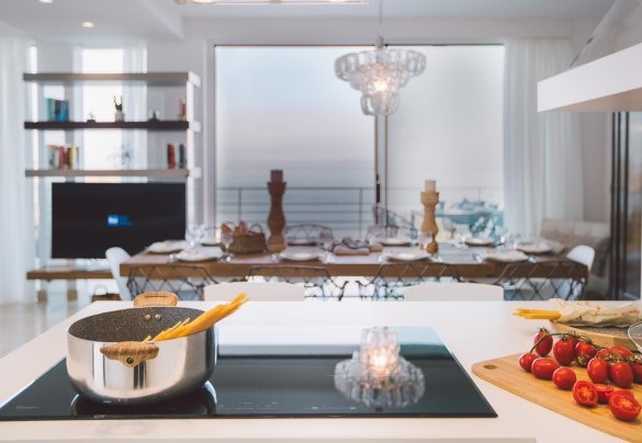 kitchen with sea view - Villa Triscele