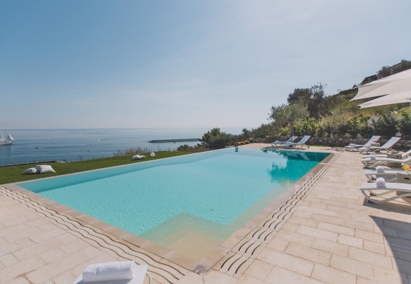 Pool, solarium and sea view - Villa Triscele