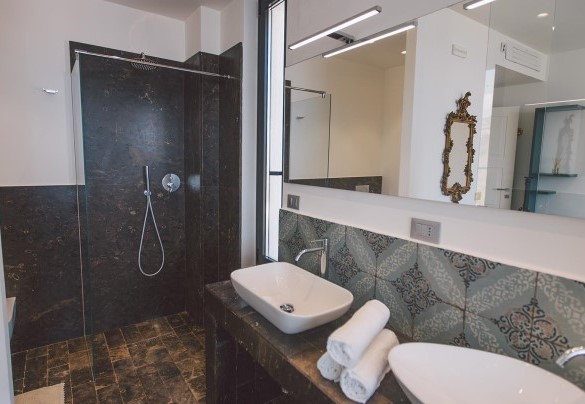 double room with sea view and bathroom en suite - Villa Triscele
