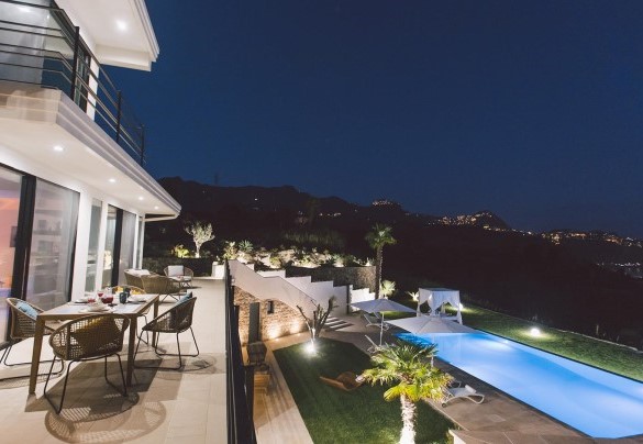outdoor living on the evening  with Taormina View - Villa Triscele