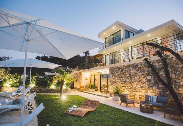 garden on the evening - Villa Triscele