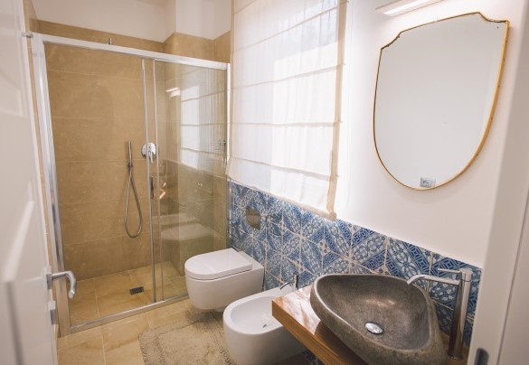 bathrroom with shower at groundfloor - Villa Triscele