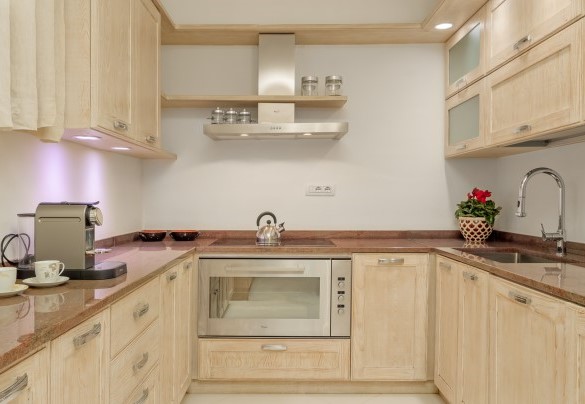 Cucina accessoriata del piano seminterrato – Villa Typha