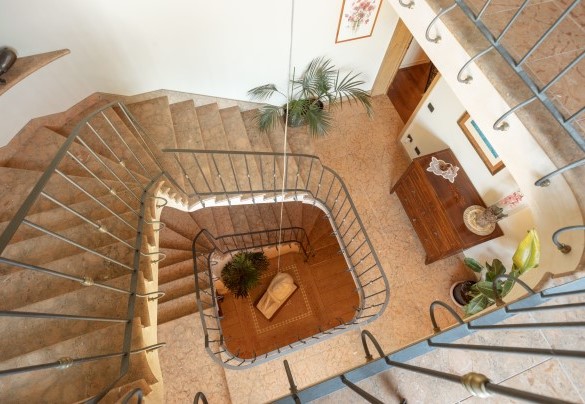 La scala interna  - Villa Valchero