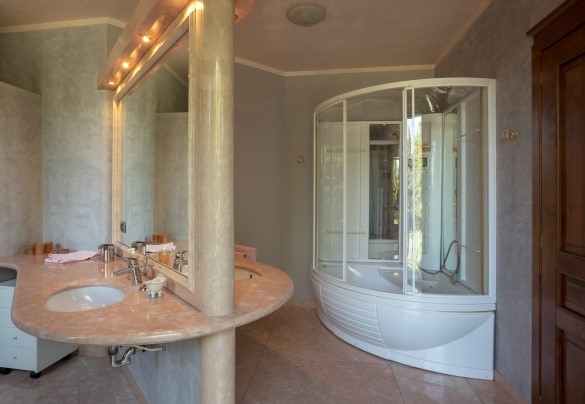 Bagno en suite n. 5 con doccia - Villa Valchero 