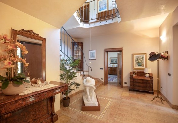 L'ingresso principale - Villa Valchero
