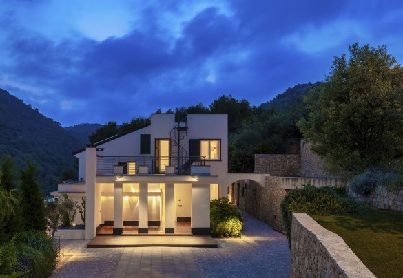 Ingresso notturno alla villa - Villa Veretium