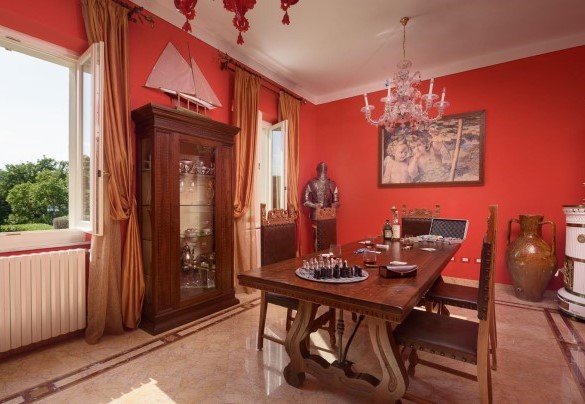 Dining room adjacent to the kitchen - Villa Vittoria D'Anghiari