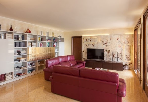  Lower-floor TV room with direct access to the outdoor terrace - Villa Viù