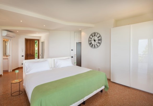 Suite with double bedroom no.2 on the ground floor - Villa Viù