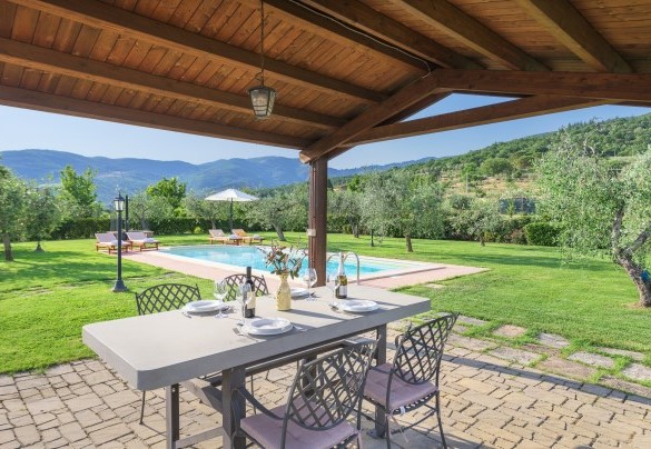  Romantic gazebo in the pool area - Vinciluna