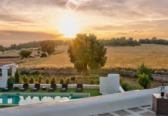 Vedute meravigliose al tramonto in villa - White Stone House